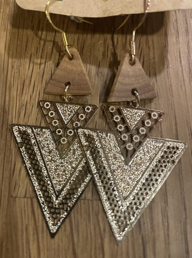 Schmuck mit Kastanienholz